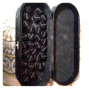 Presenters Younique box with sample colors.